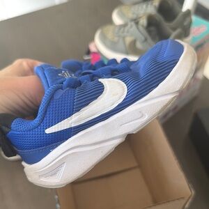 Nike Toddler Blue Athletic Shoes